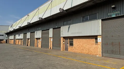 6 Saligna St, Hughes